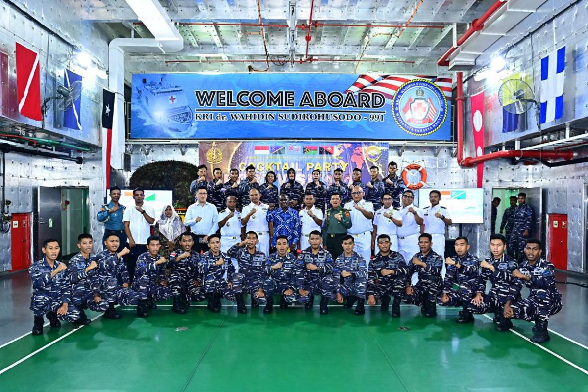 PM Kepulauan Solomon kunjungi Satgas Port Visit 2024 TNI AL