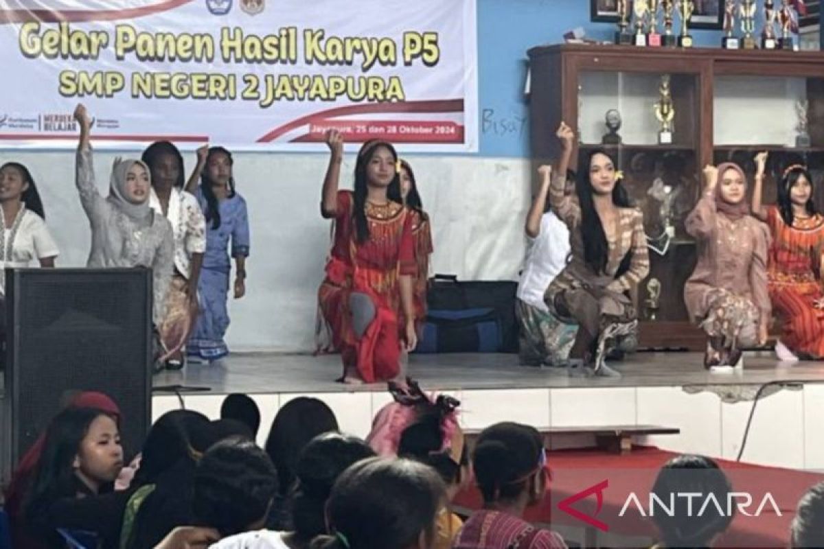 Disdik Kota Jayapura ajak generasi muda cintai budaya