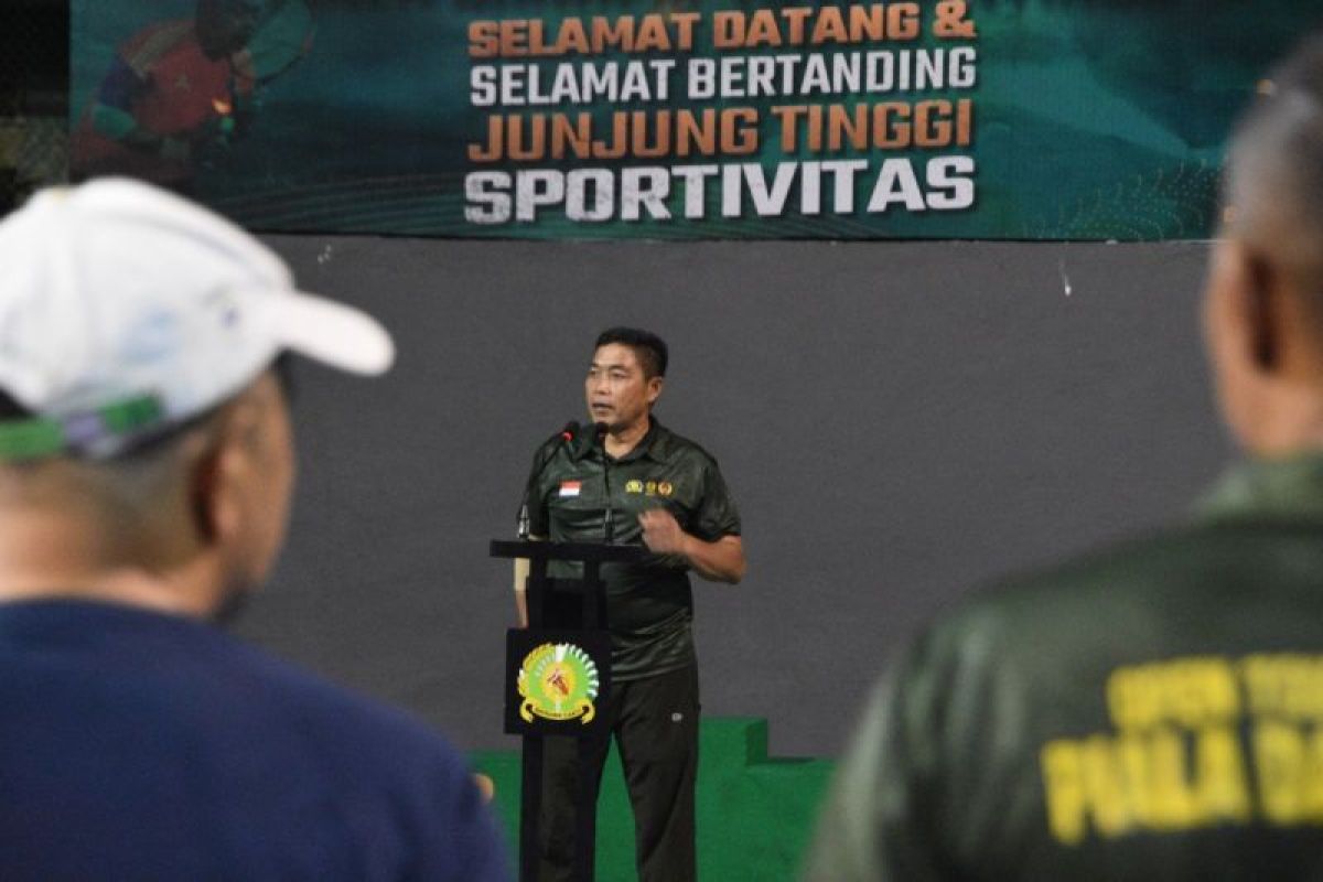 Danrem Santiago tutup Open Tennis Tournament Piala Danrem Dalam Rangka HUT ke-79 TNI