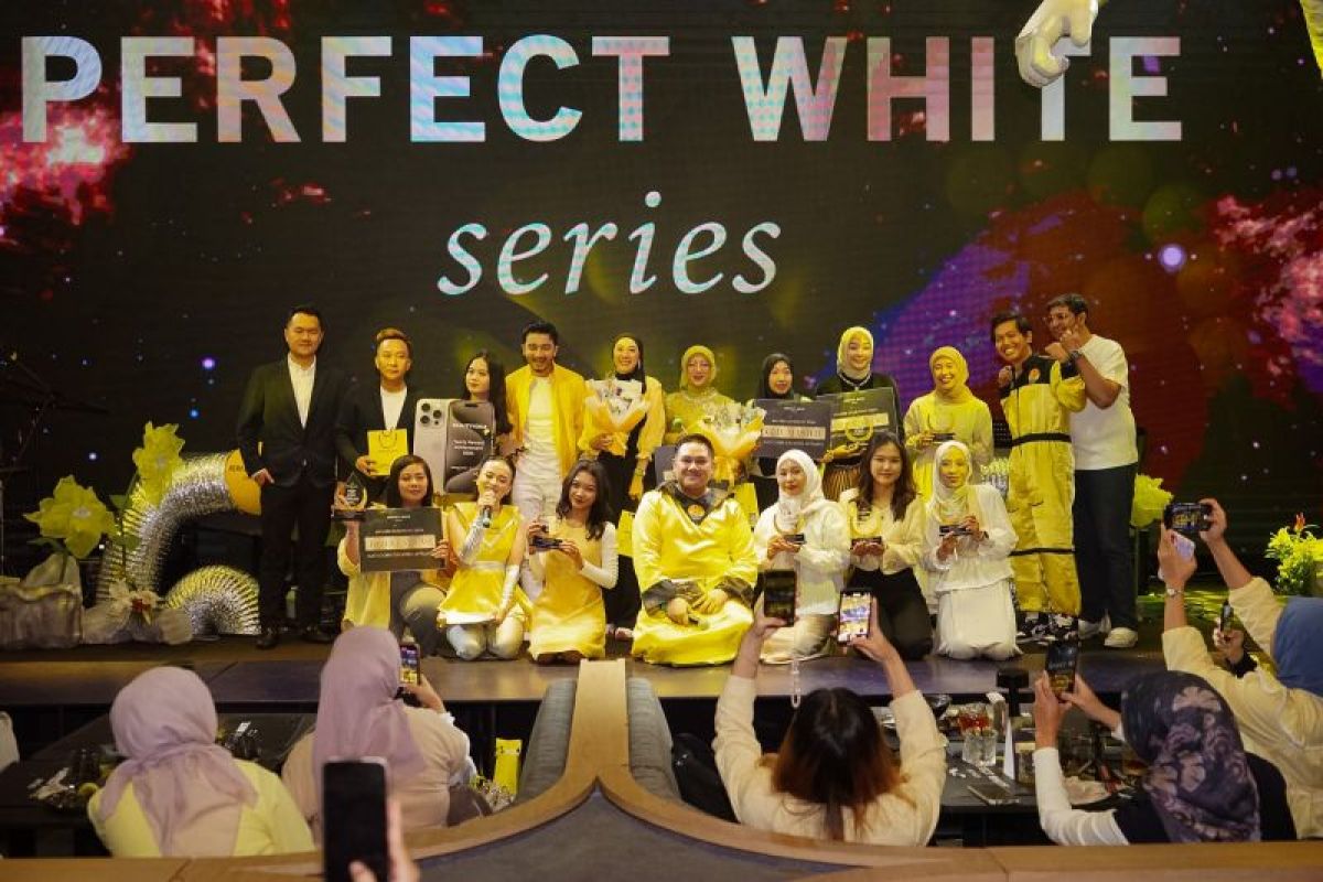 Perfect White Series meresmikan Bryan Domani sebagai Brand Ambassador