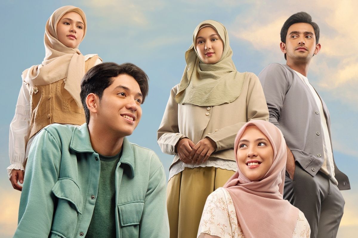 Starvision rilis poster resmi dan dua OST untuk film Cinta Dalam Ikhlas