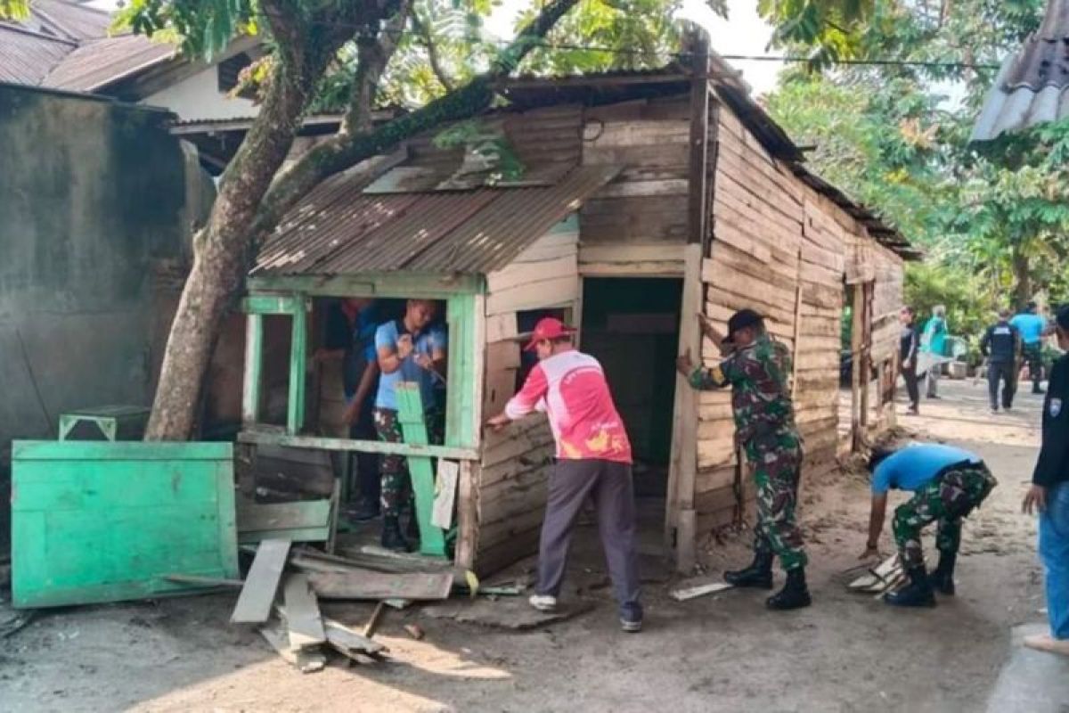 Riau bangun rumah layak huni bagi tiga KK prasejahtera