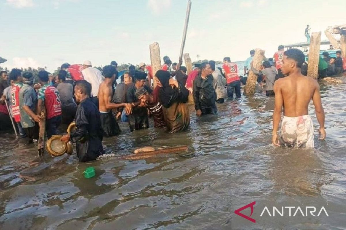 Tujuh orang tewas saat dermaga ambruk di Pulau Hatta Maluku