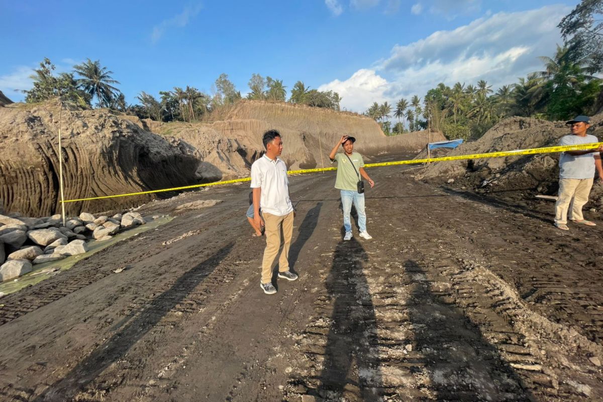 Garis polisi dipasang di lokasi tambang ilegal di Lombok Timur-NTB