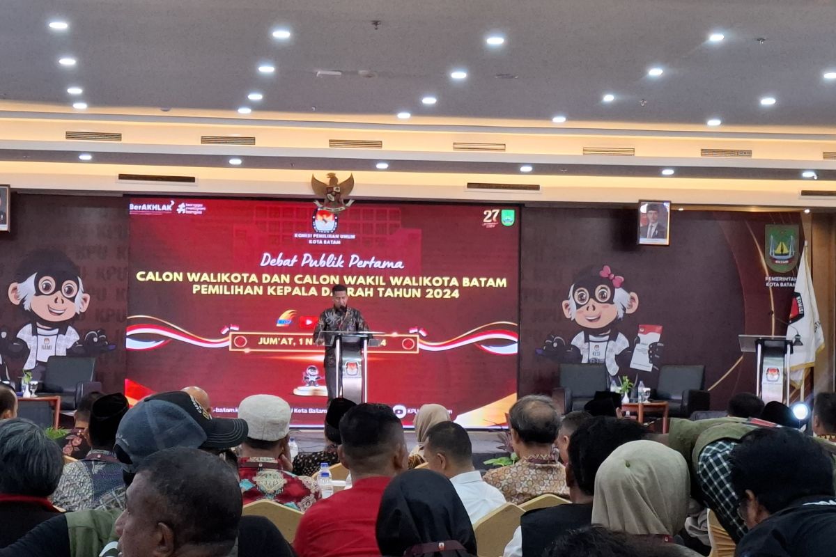 Debat publik Pilwakot Batam jadi sarana pendidikan politik bagi masyarakat