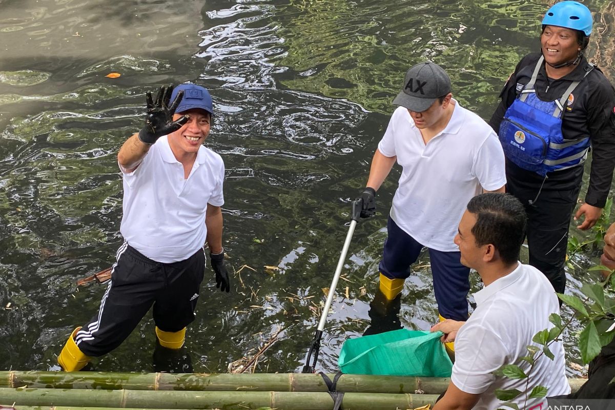 Minister promises quick actionon Jakarta river pollution