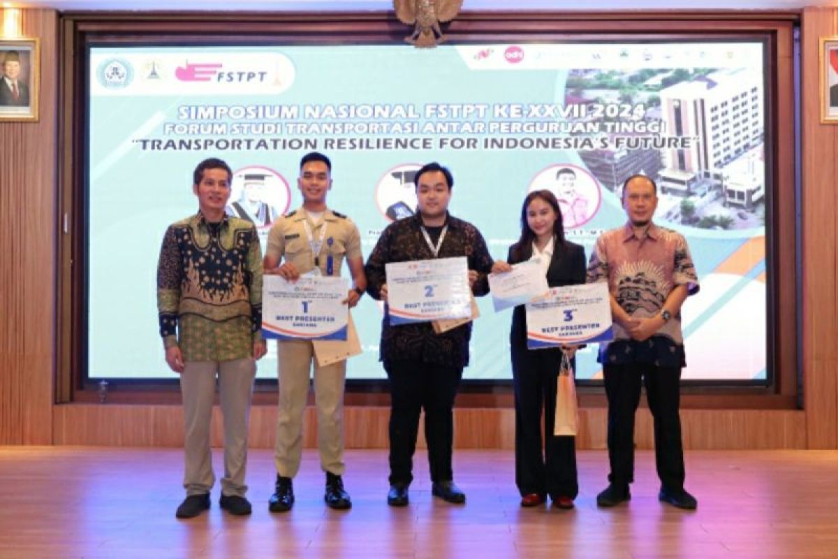 Jadi tuan rumah Simposium FSTPT, USM adakan "FSTPT Award"