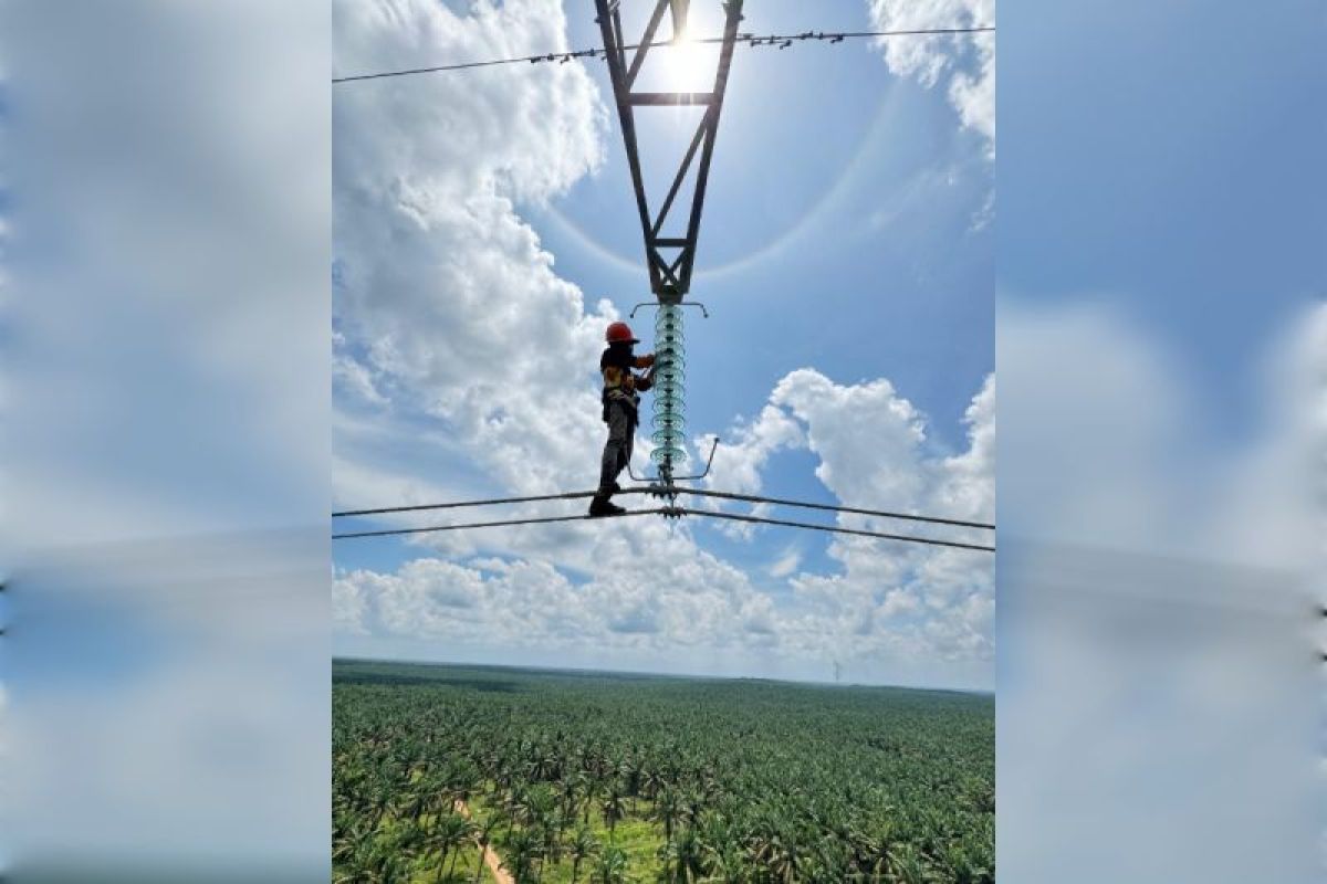 PLN pacu penyelesaian infrastruktur interkoneksi Kalbar-Kalselteng