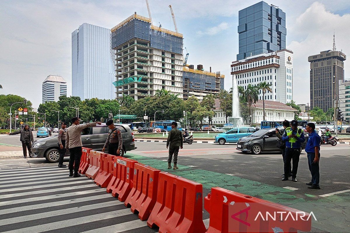 Polisi tutup Jalan Merdeka Barat ke arah Istana Negara imbas Reuni 411