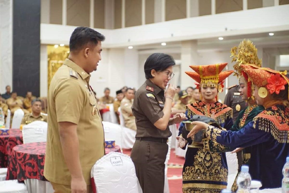 Bupati Dharmasraya terima kunjungan Kajati Sumbar