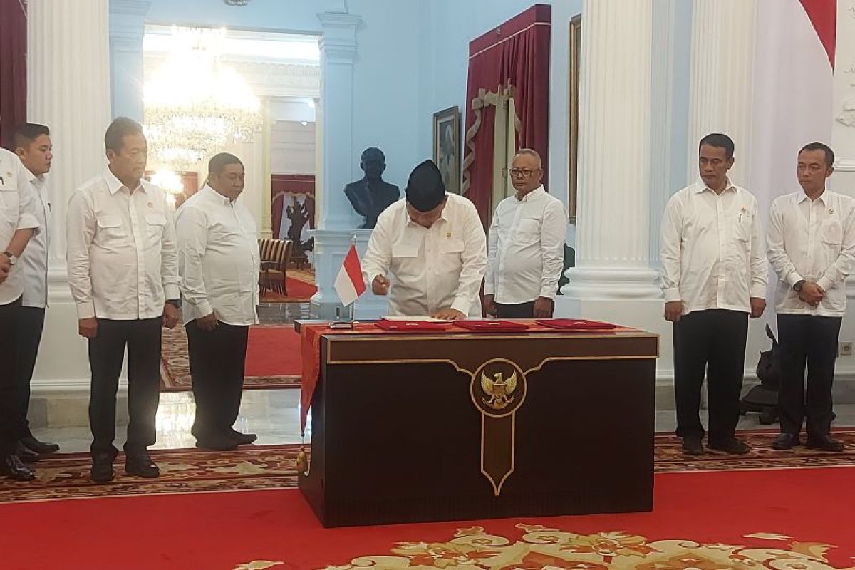 Peraturan terkait Penghapusan Piutang UMKM disahkan Presiden