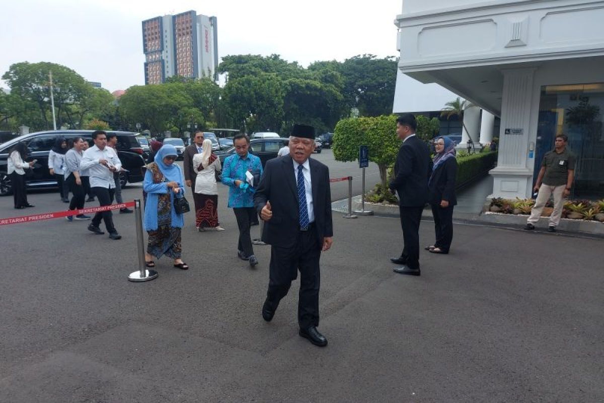 Basuki Hadimuljono hadir di Istana Jakarta untuk dilantik jadi Kepala OIKN