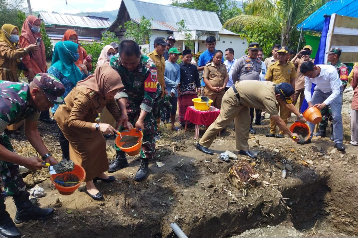 BKKBN bersama BI dan TNI sediakan air bersih warga di Koltim