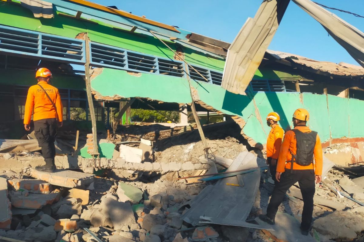 SAR sisir area terdampak erupsi Lewotobi Laki-laki