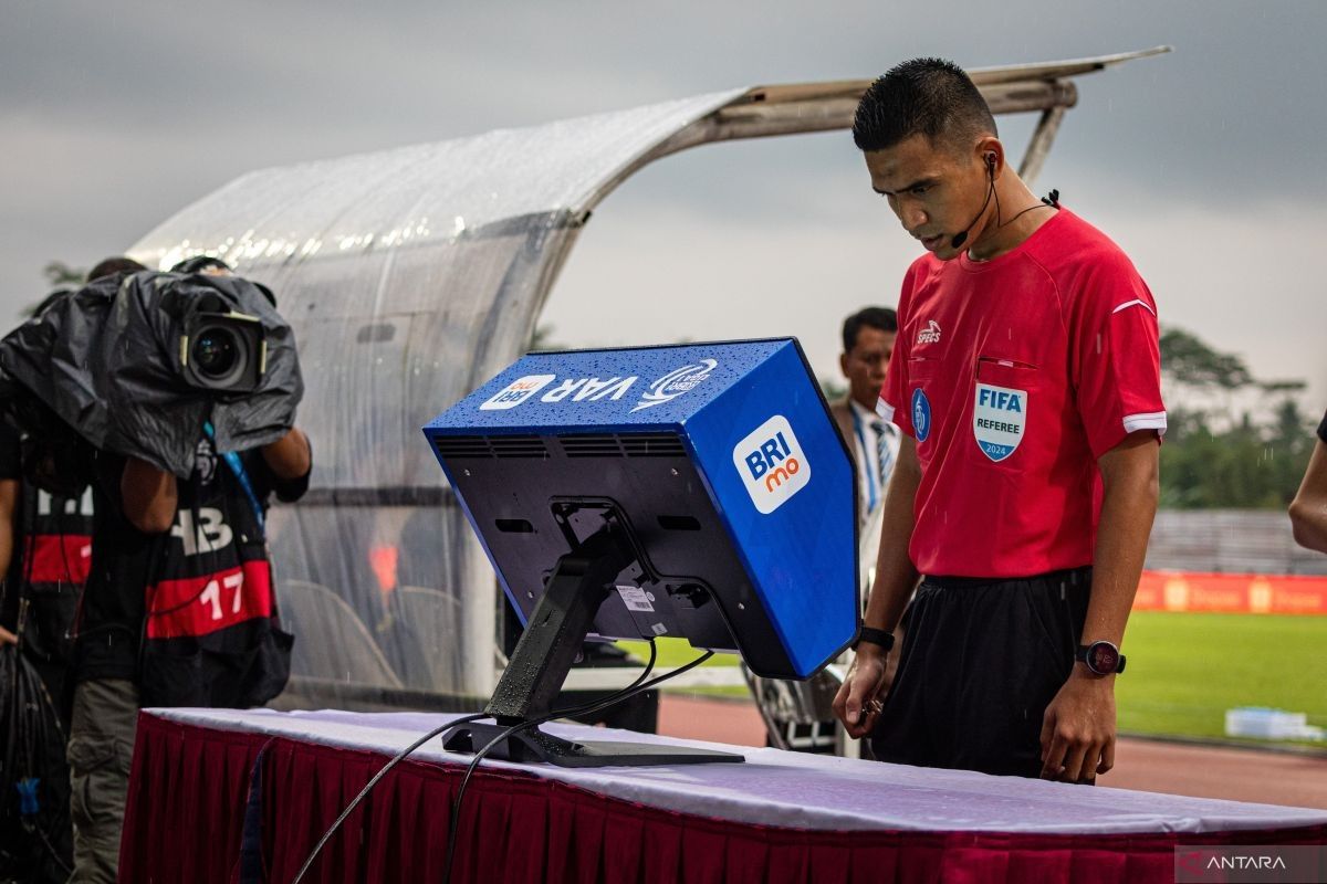 PSSI ingin wasit Indonesia bisa pimpin pertandingan Piala Dunia 2030