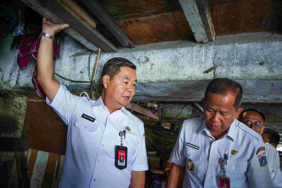 Jakarta upayakan hunian layak bagi penghuni kolong jembatan