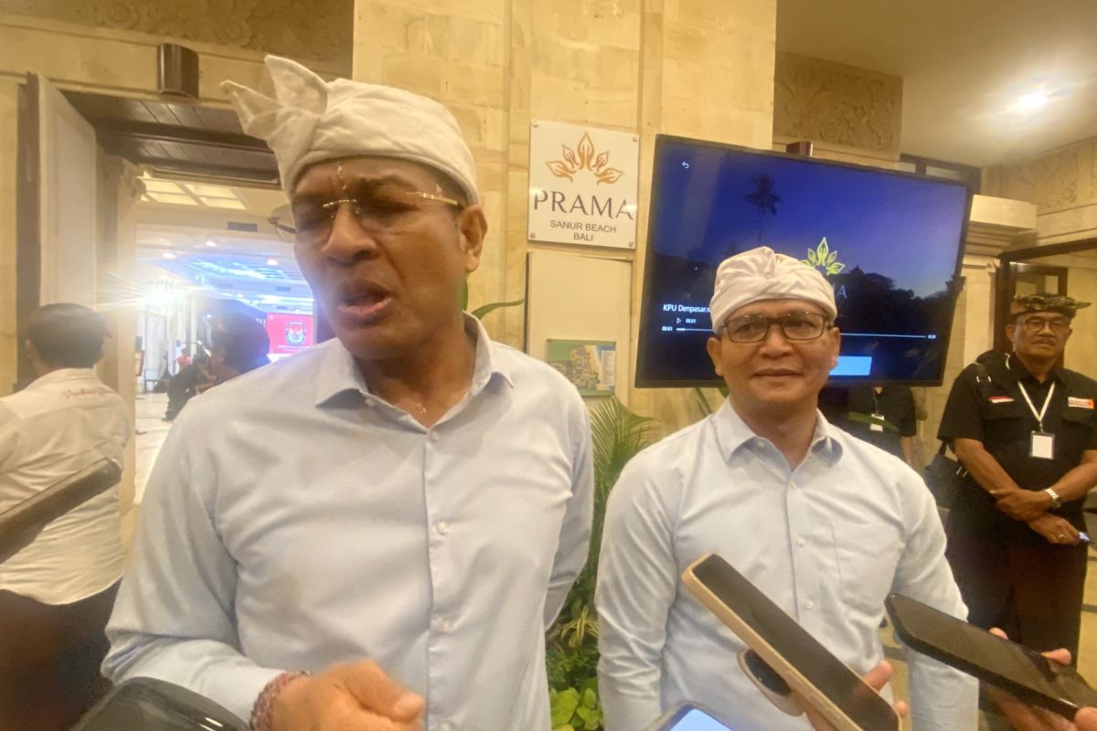 Paslon Ambara-Adi janji pelajar gratis parkir jika menang Pilkada Denpasar