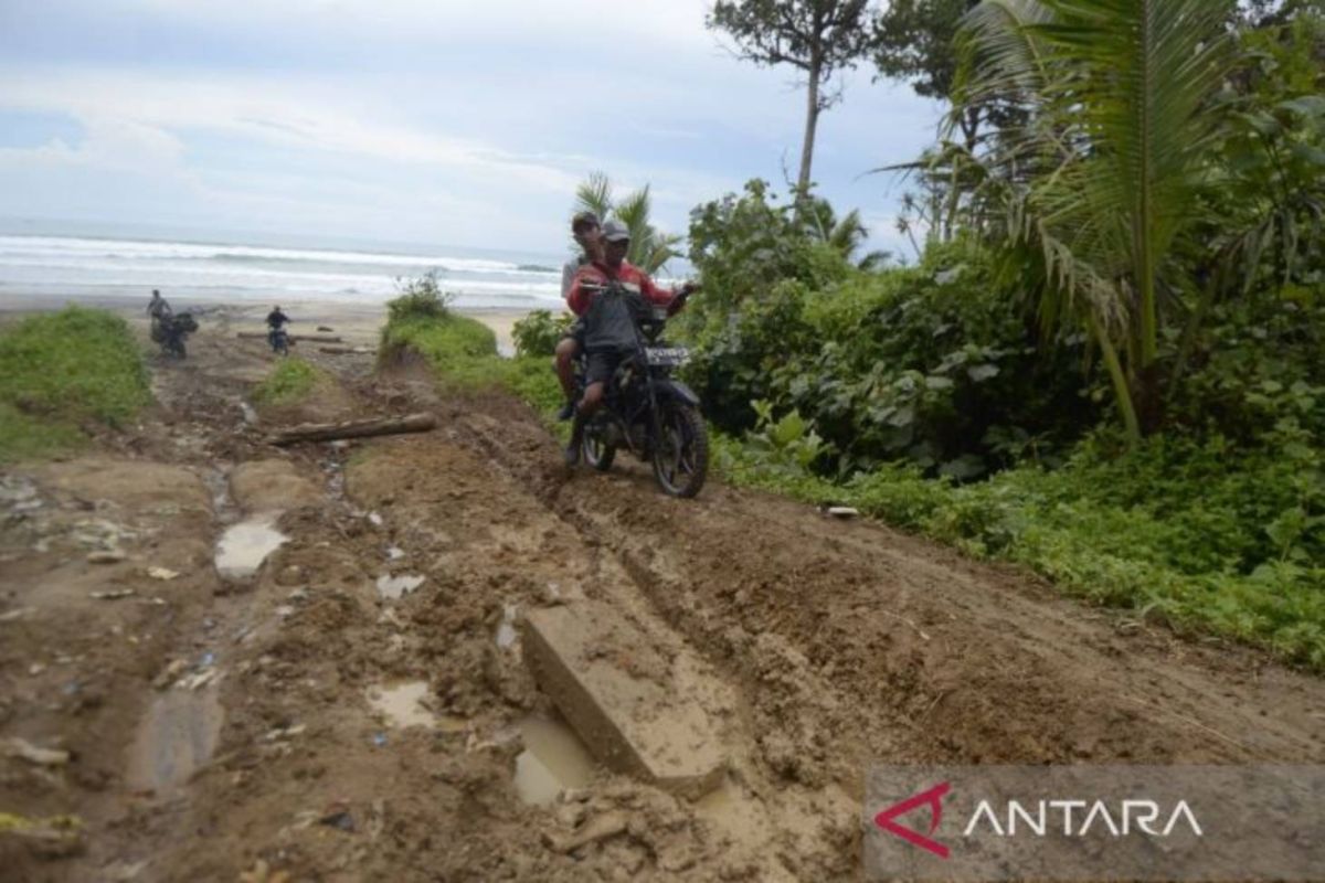 Bawaslu Lampung berarap logistik di daerah 3T tersalurkan tepat waktu