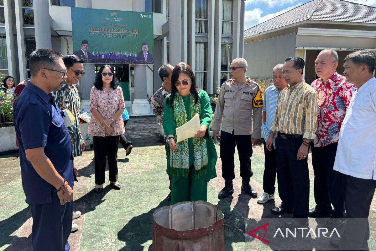 Kemenag musnahkan buku nikah cegah penyalahgunaan  dokumen negara