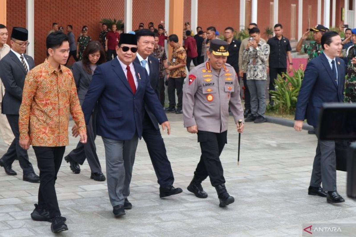 Presiden Prabowo Subianto beri instruksi dan pedoman kepada Wapres dan kabinet