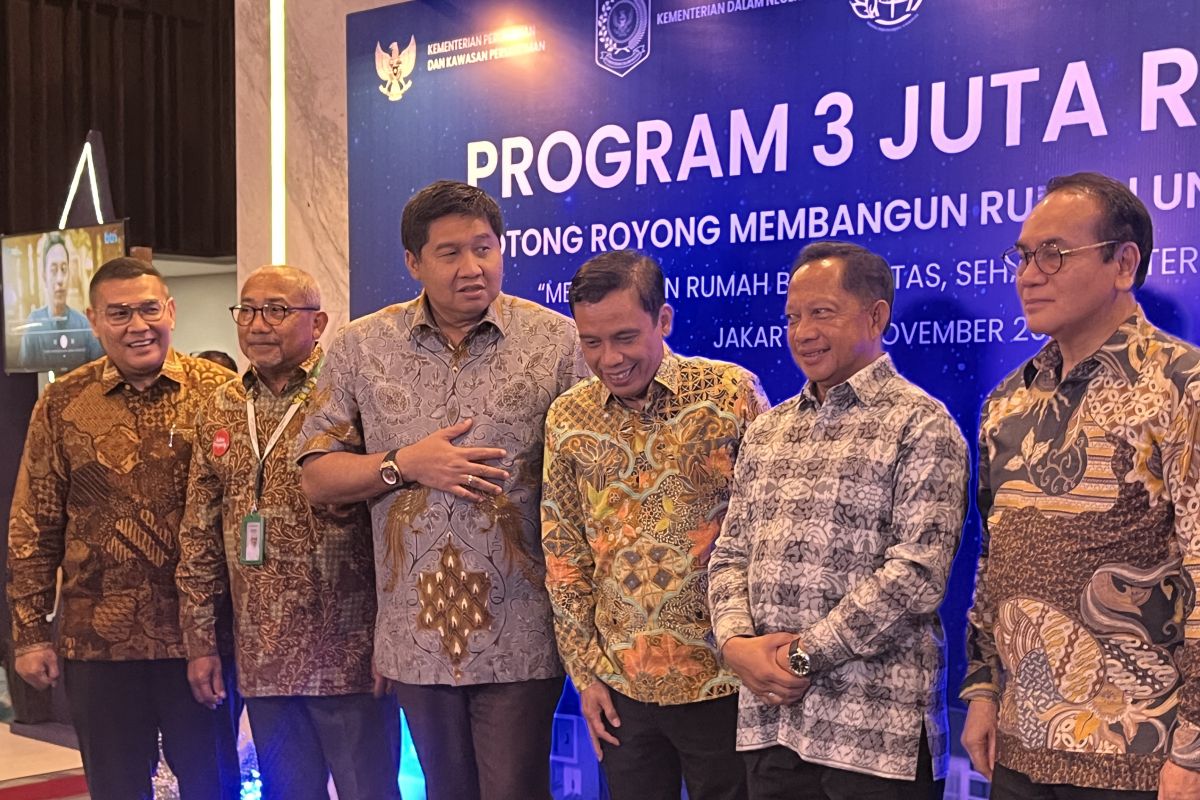 Menteri PKP membeberkan berbagai upaya sediakan tiga juta rumah