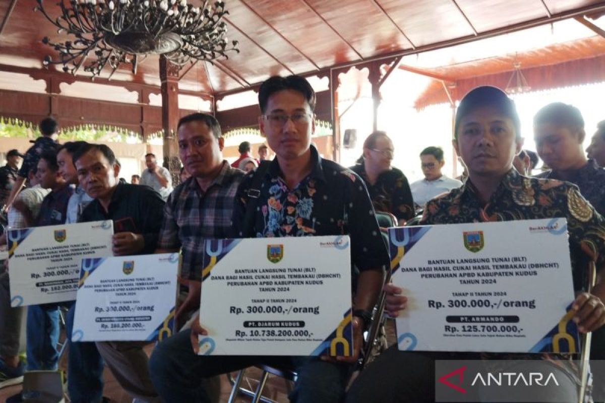 Pemkab  Kudus salurkan BLT buruh rokok senilai Rp13,73 miliar