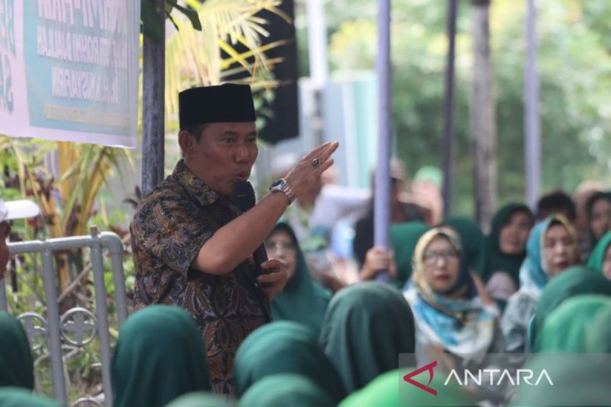 Rohmi-Firin perjuangkan penghapusan utang petani di NTB