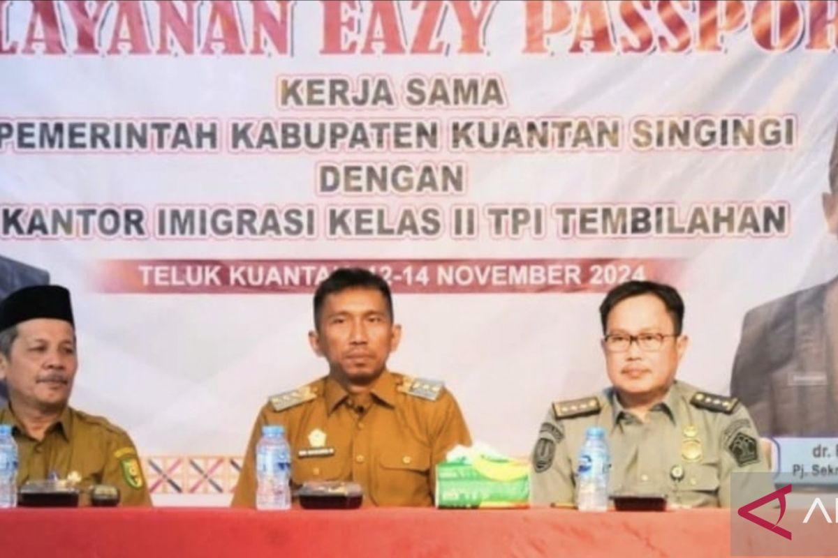 Pjs Bupati Kuansing buka pelaksanaan eazy passport