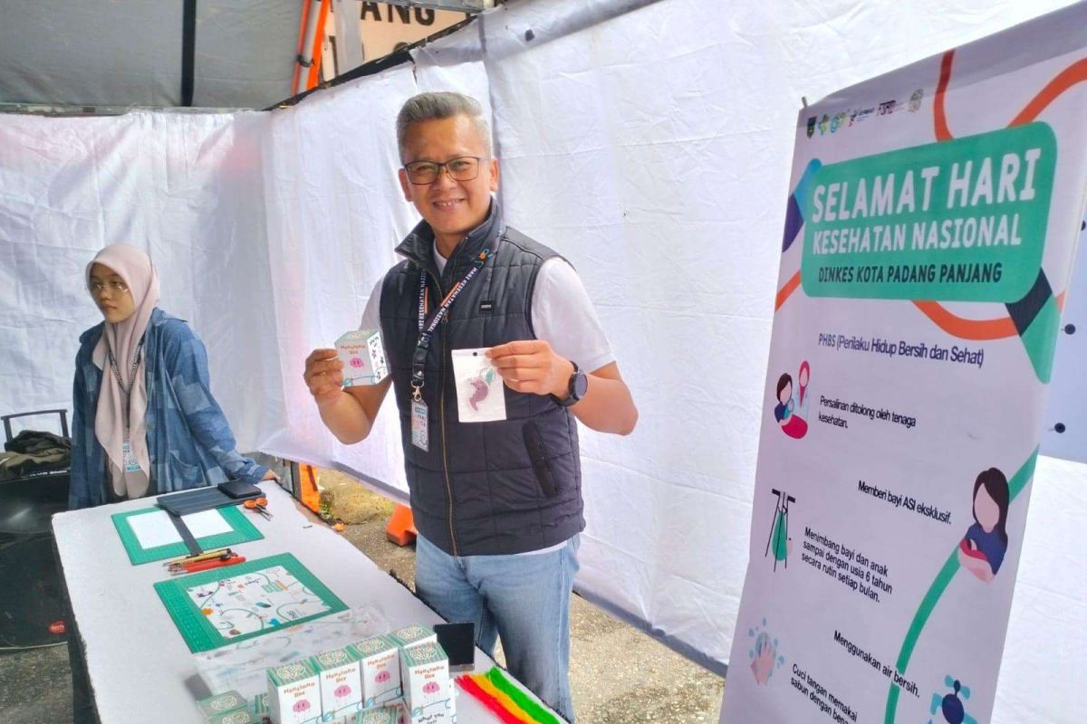 Peringati HKN ke-60, Nakes Padang Panjang Gelar Pemeriksaan Kesehatan Gratis