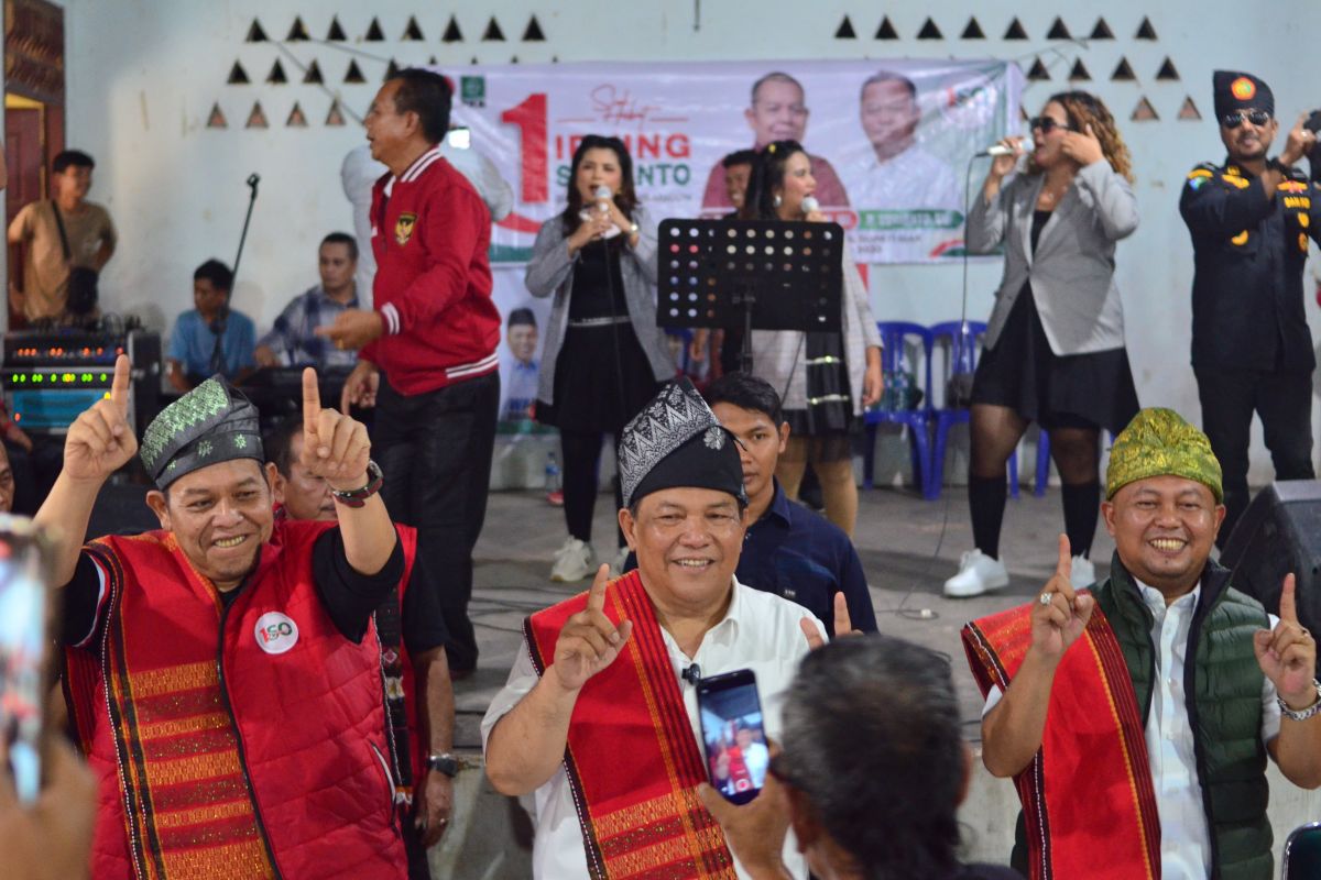 Kampanye bersama SF Hariyanto dan Irving -Sugianto di Dayun dihadiri ribuan warga