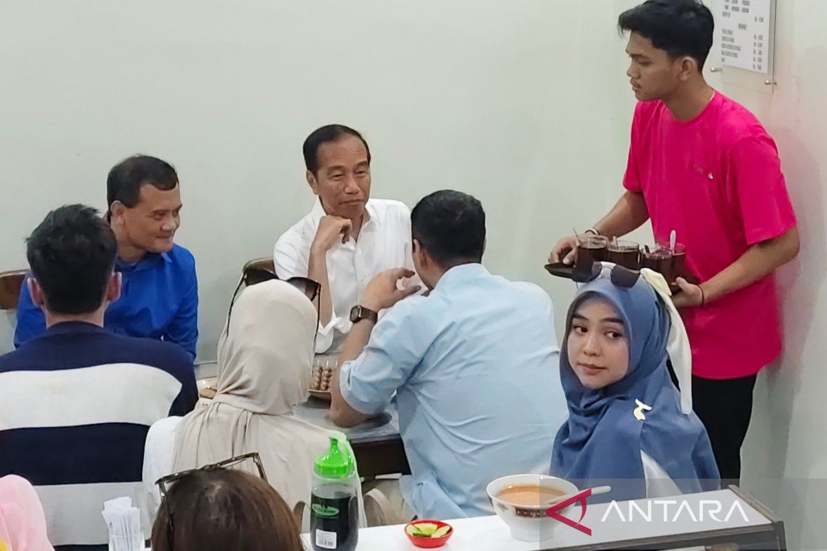 Jokowi sebut calon pemimpin harus mampu yakinkan masyarakat