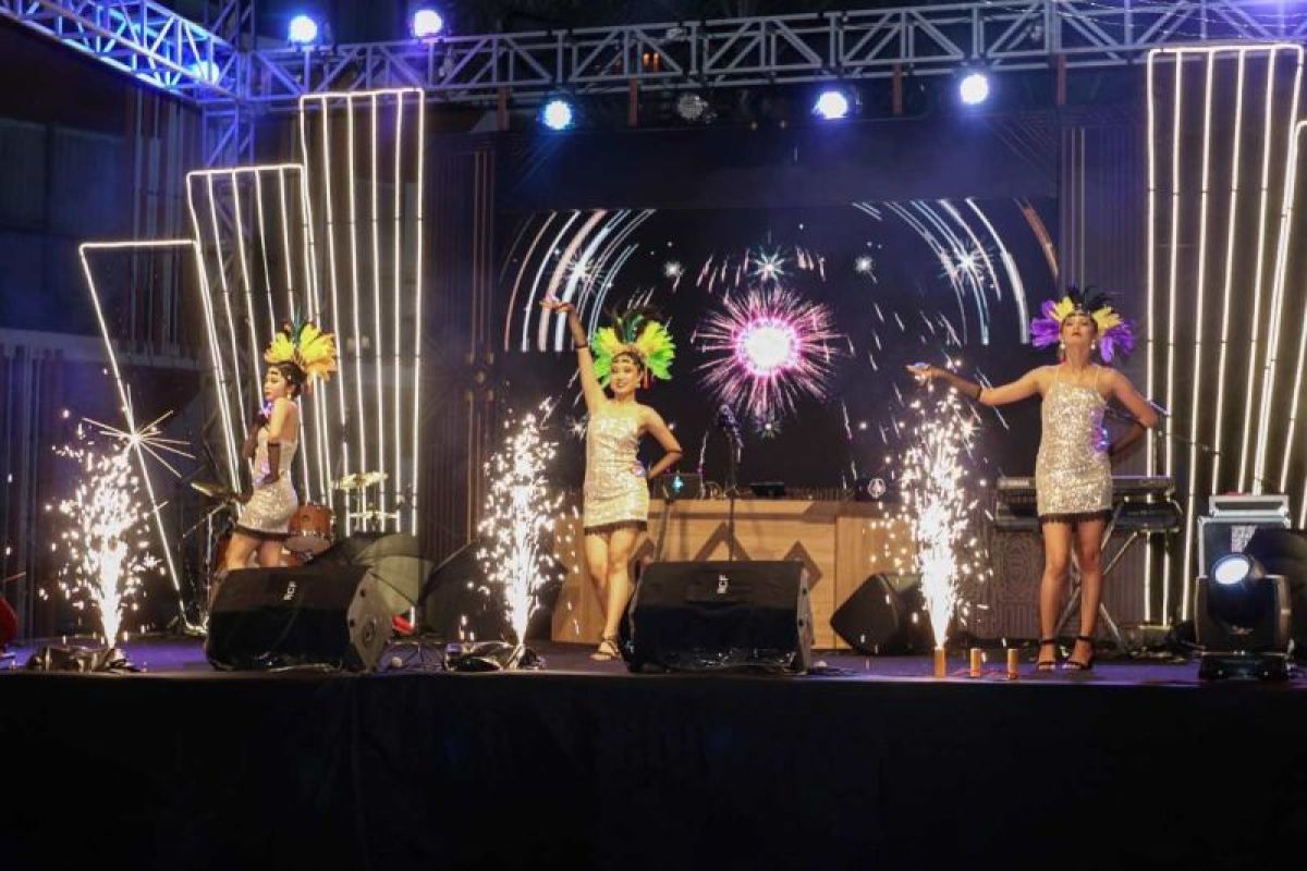 Sambut Tahun Baru, Aruna Senggigi Siapkan Pertunjukan Laser Dance Pertama di Lombok