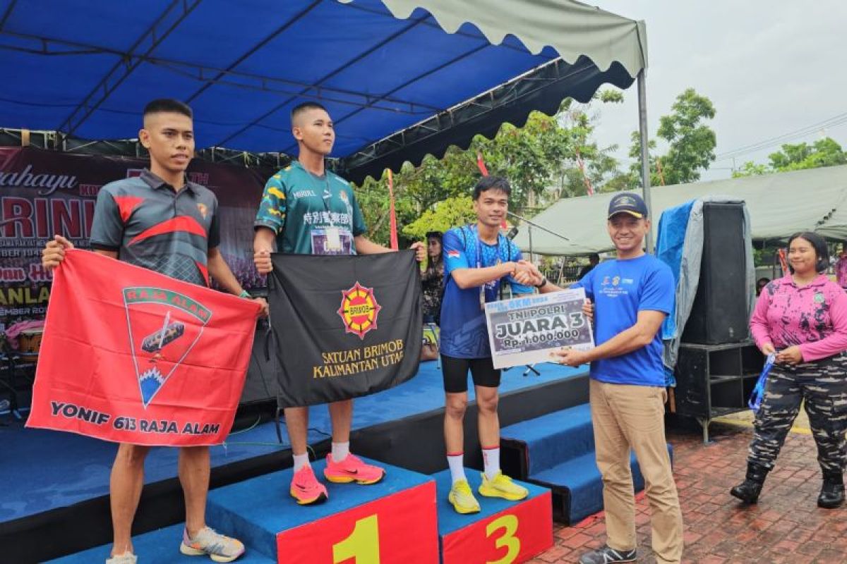 Komunitas Bhayangkara Runners Polda Kaltara Mengikuti Lomba Beach Run 5Km