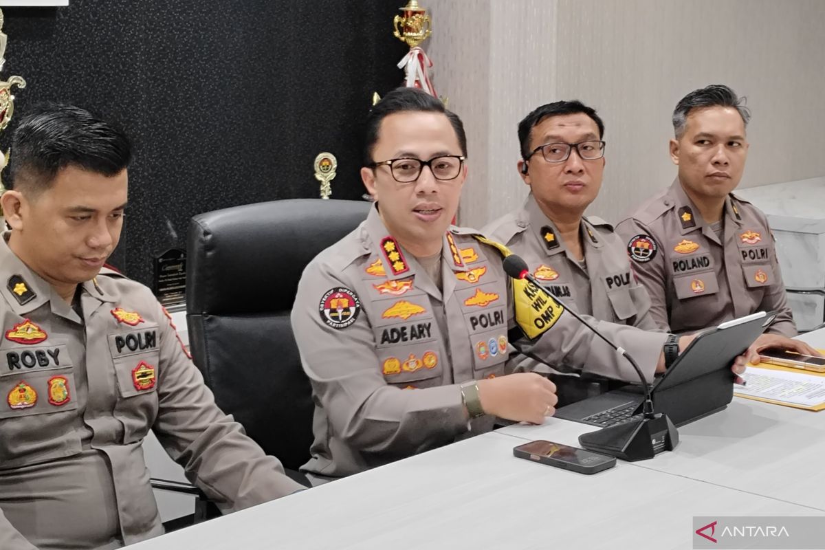 Polisi buru pengeroyok sopir taksi online di jalan tol