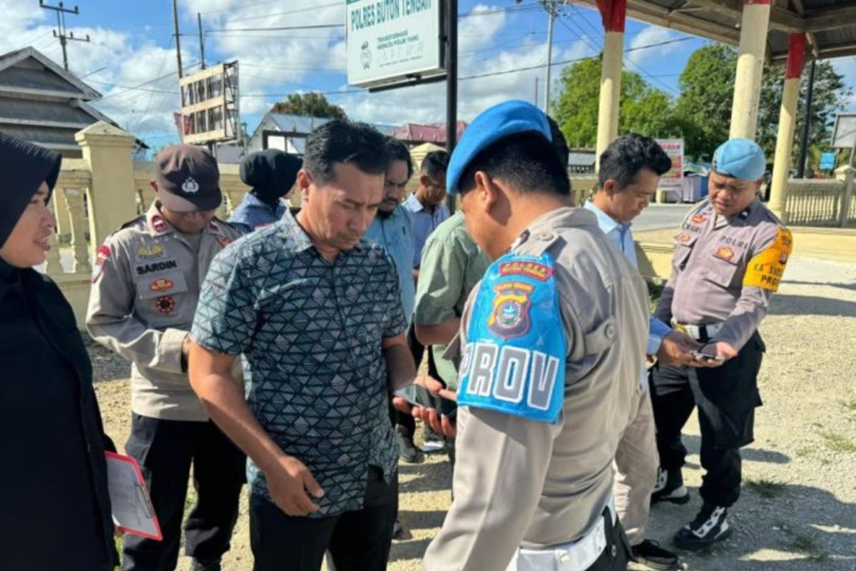 Propam periksa hp personel Polres Buteng cegah praktek judol