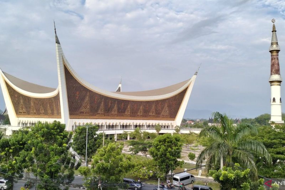 Ombudsman: Seluruh layanan publik Sumbar peroleh predikat zona hijau