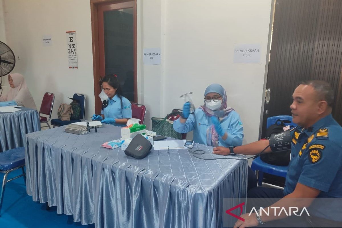 BKKP dan KSOP Kendari gelar periksa kesehatan gratis bagi pelaut