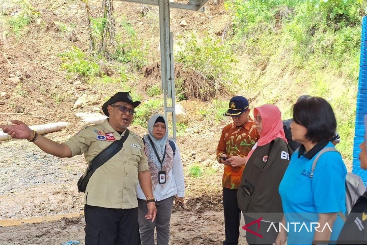 Kemensos berikan layanan jaminan sosial bagi korban longsor Purworejo