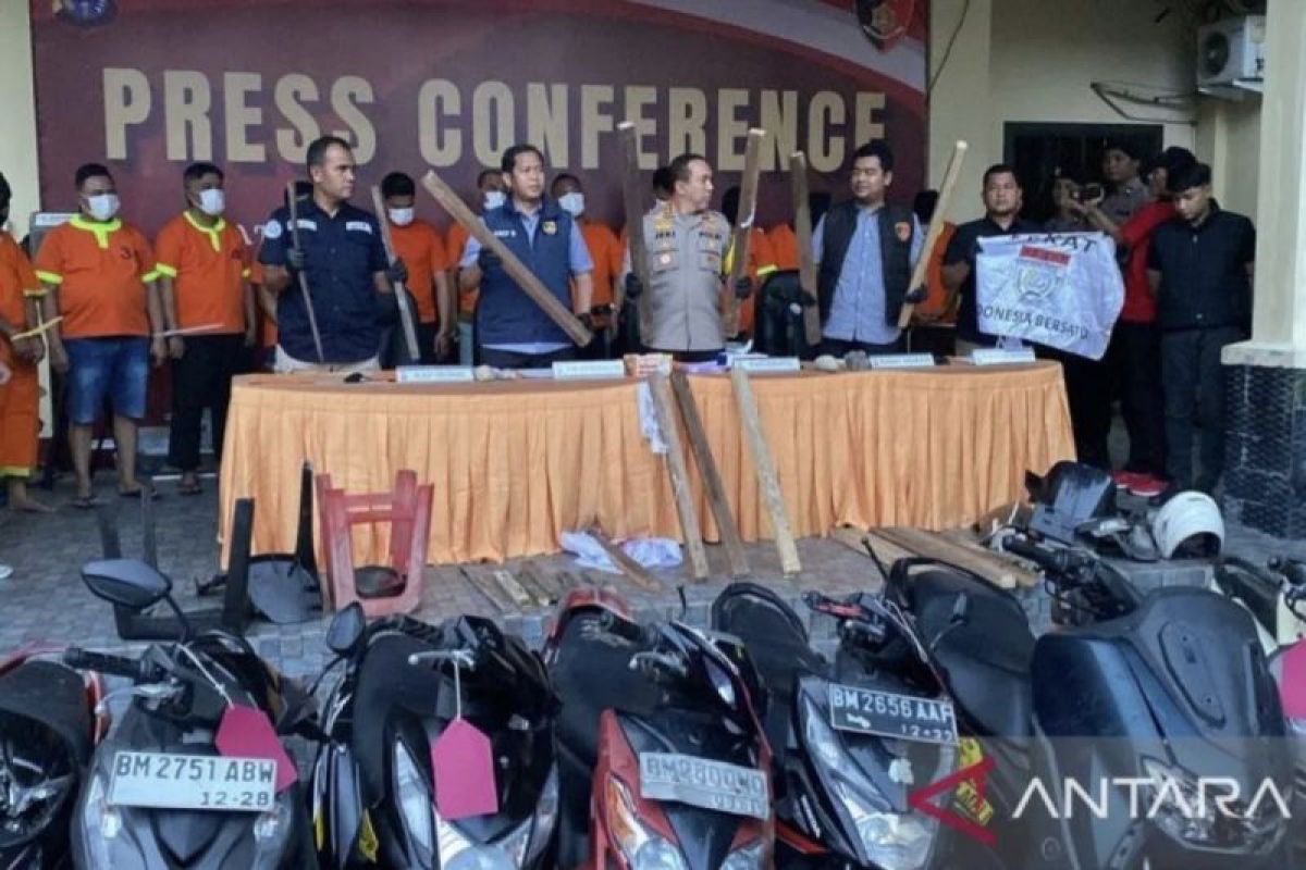 Polisi ringkus 15 anggota ormas pelaku perusakan gelper di Pekanbaru