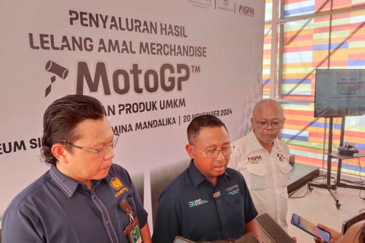 Hasil lelang cenderamata MotoGP dipakai penanganan stunting di Lombok Tengah