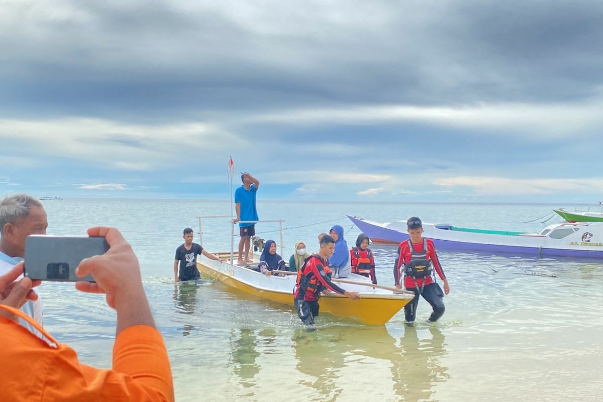 Seluruh penumpang KM Cahaya Rezky yang dilaporkan hilang ditemukan selamat