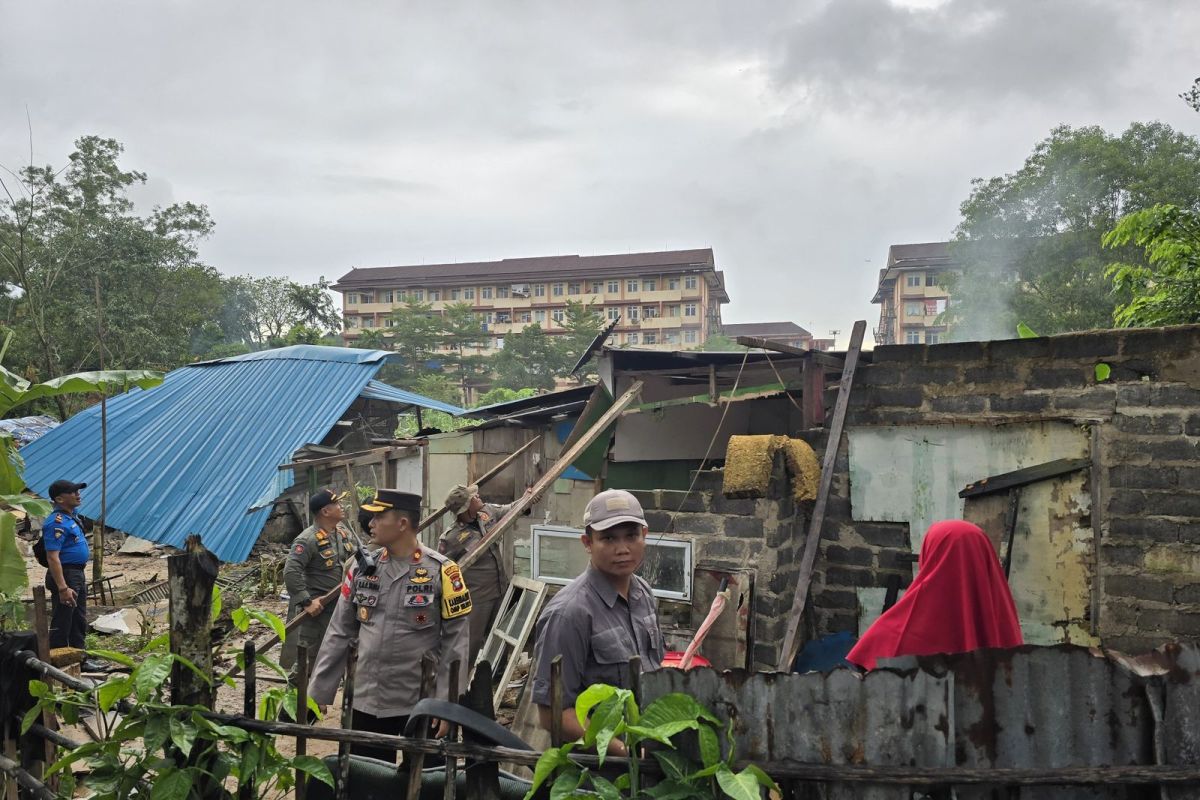 Polda Kepri tindak tegas rumah warga di Kampung Aceh jadi tempat penyalahguna narkoba