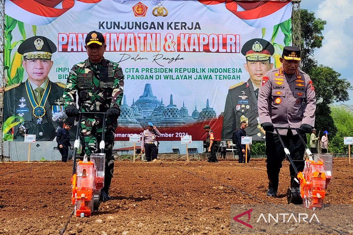 Panglima TNI dan Kapolri tanam bibit jagung di  Semarang