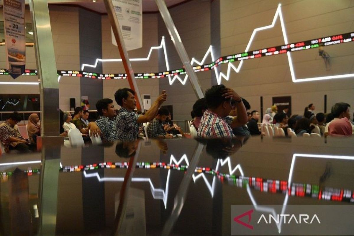 IHSG Senin pagi dibuka menguat 23,38 poin