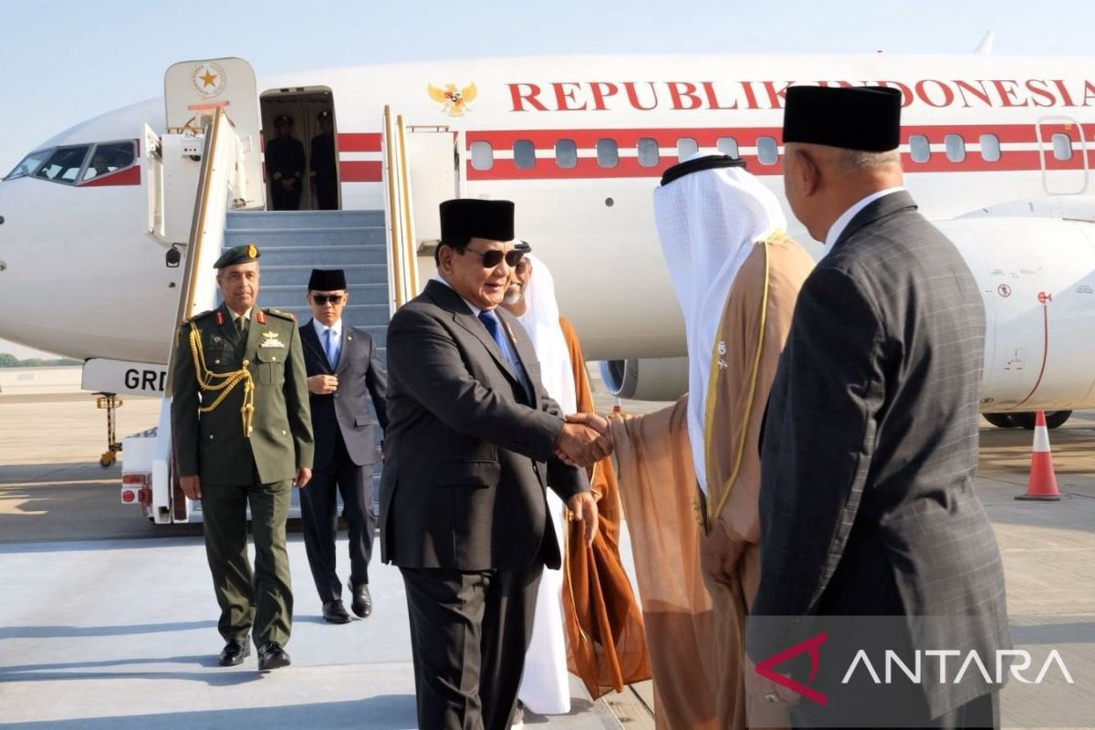 Presiden Prabowo tiba di Abu Dhabi usai berkunjung di Inggris