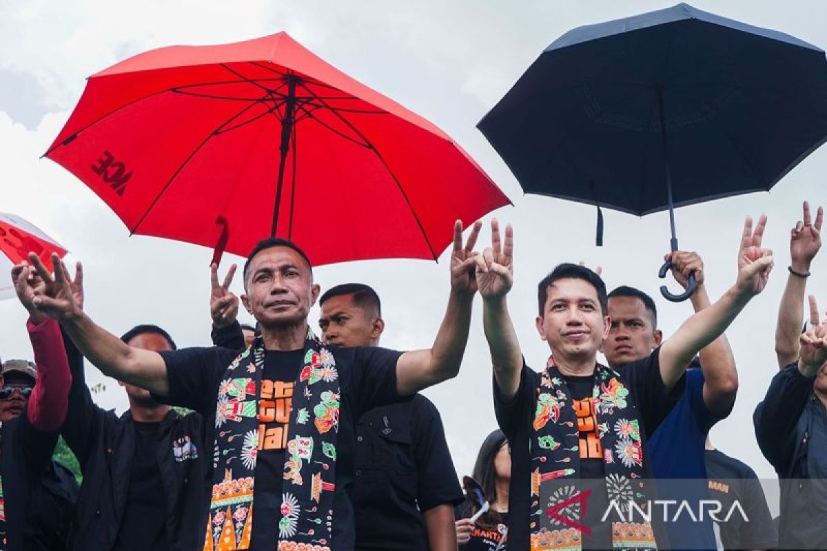 Kampanye terakhir pasangan independen Dharma Pongrekun dan Kun Wardana, sebelum masa tenang Pilkada 2024