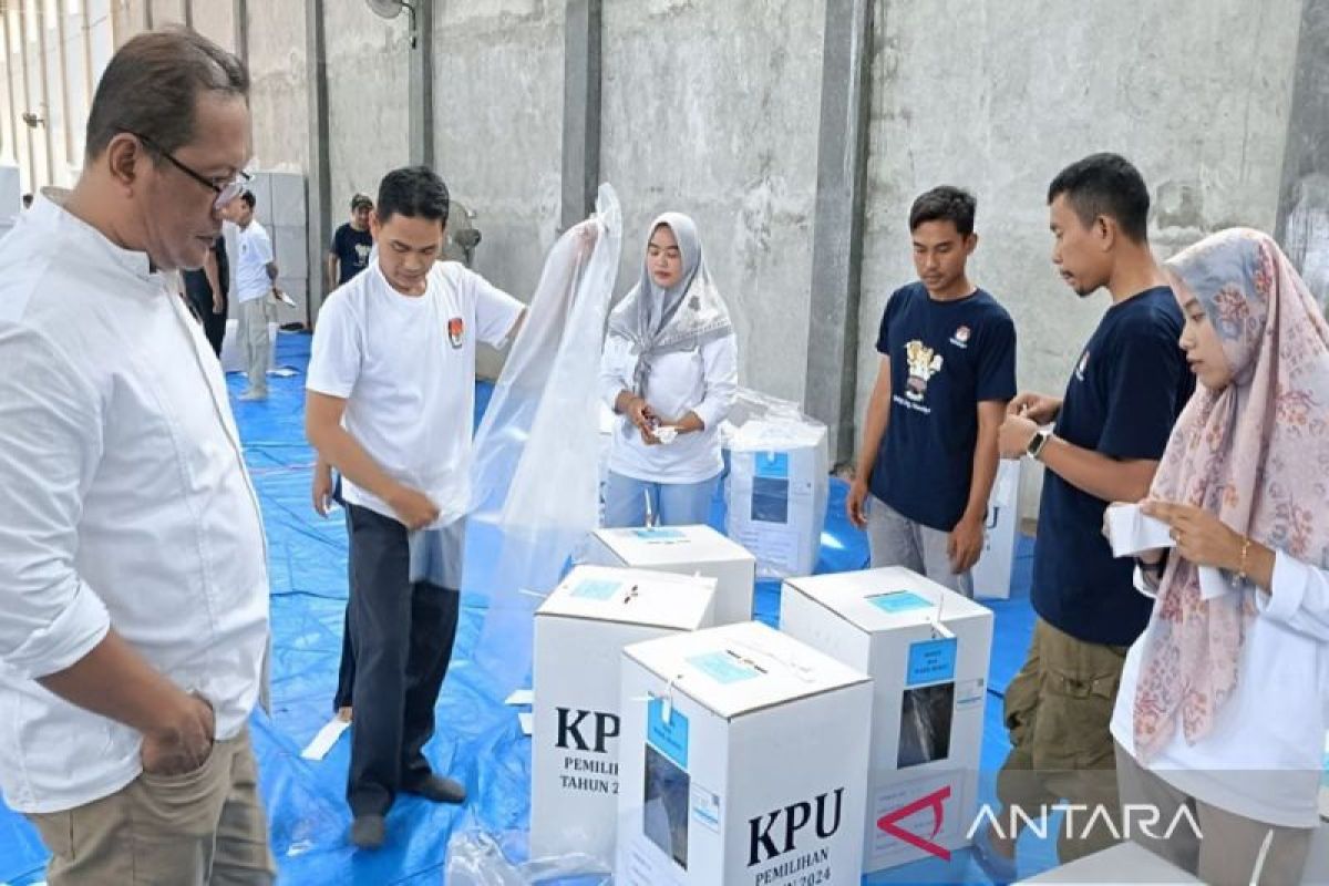 KPU Batang mulai distribusikan logistik pilkada