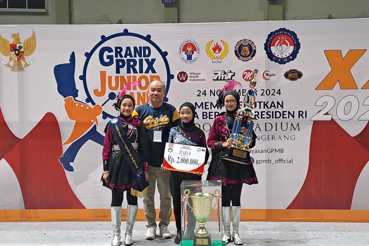 Marching Band SDN Kalibanteng Kidul 1 Kota Semarang raih juara umum kedua Grand Prix Junior Band XX