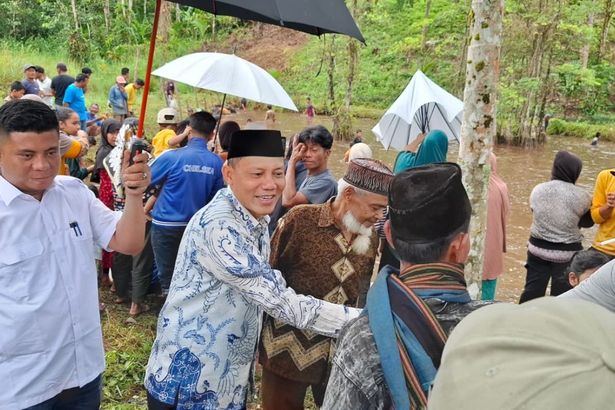 Bupati Sabar AS buka ikan larangan di Koto Tangah Tanjuang Beringin Selatan