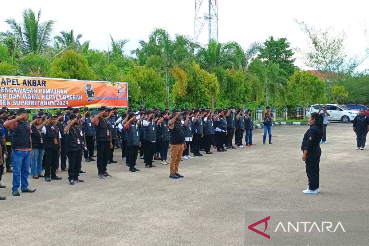 Bawaslu laksanakan apel siaga pengawasan pilkada Supiori